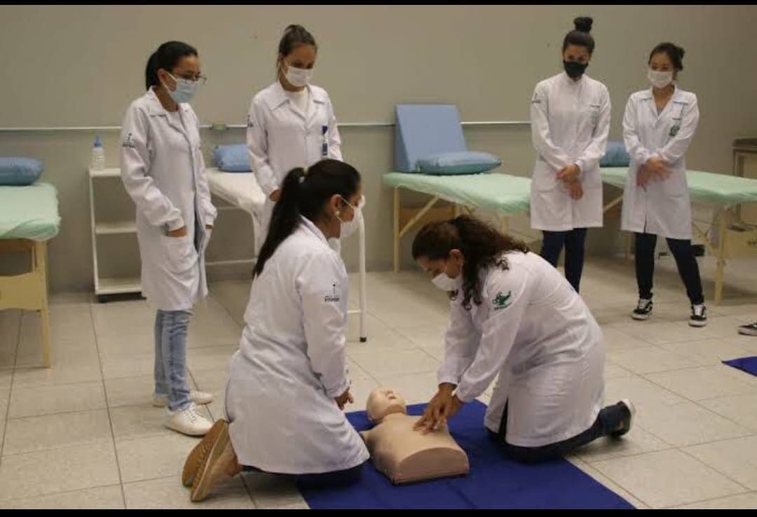 Primeiro Socorros Profissionais da Saúde